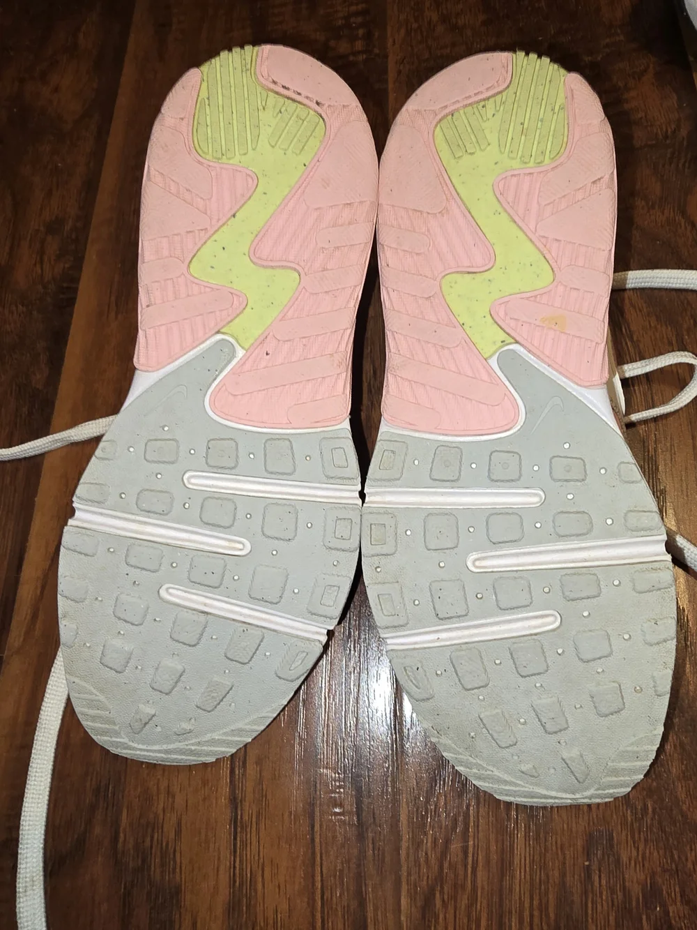 Nike Girls Pink & White Air Max Style Sneakers Sz 4y